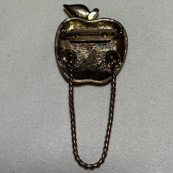 Vintage Enamel Red Apple Brooch with Green Leaf - Picture 6 of 6